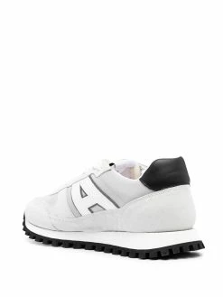 Axel Arigato baskets à design à empiècements